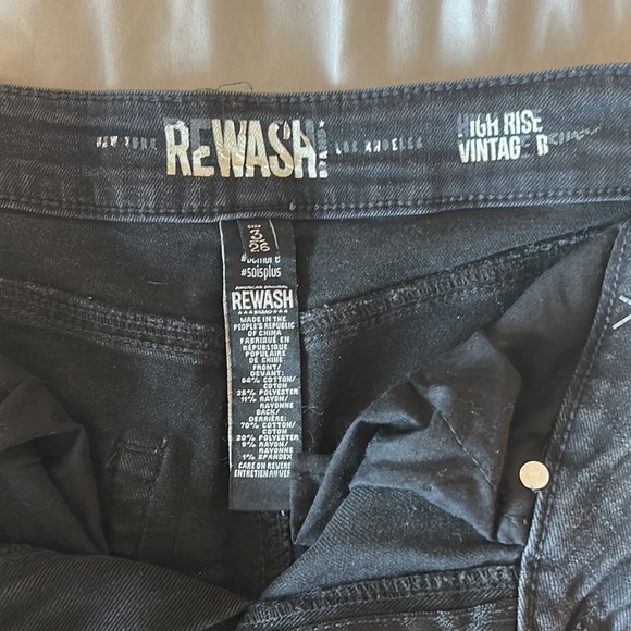 REWASH black high rise jeans, cropped on knees and ankles. Size 26 - Picture 3 of 6